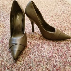 Sale! Aldo Taupe Shoes